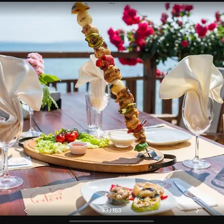Garden Of Eden 2 Bedrooms Sea View Apartment, Saint Sveti Vlas